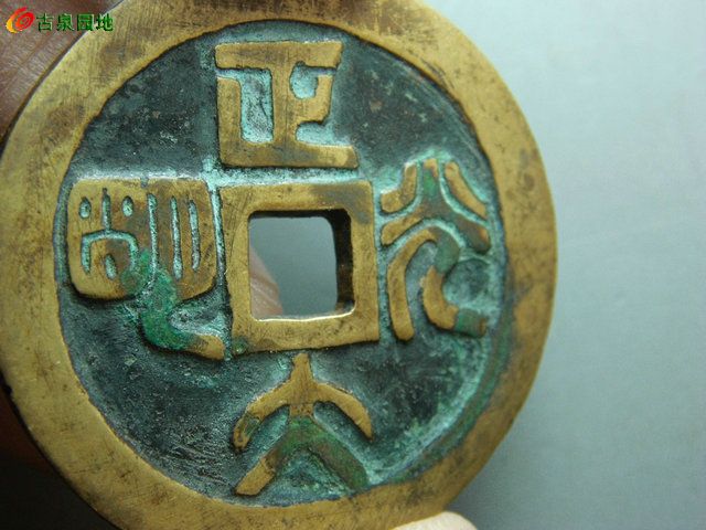 逐项解读（勤劳人家忙地头，吉人天相八面财）打一数字