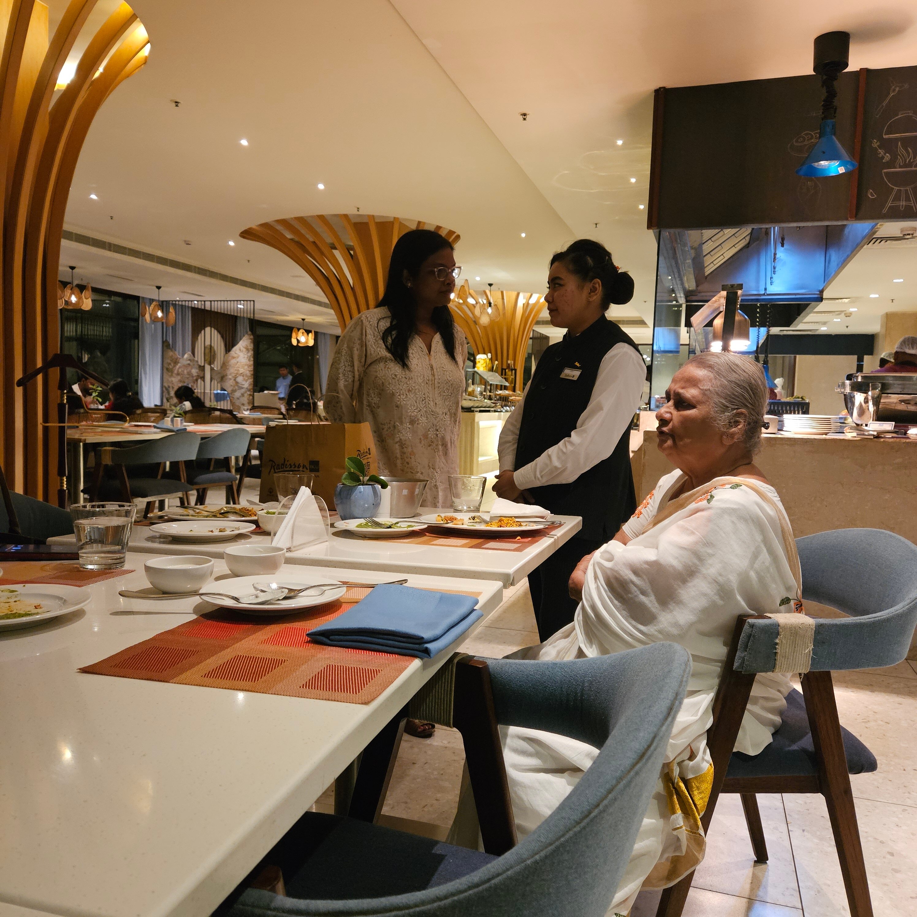 行家点评（君不用问知基数，只观浮云风雨目）猜本期生肖