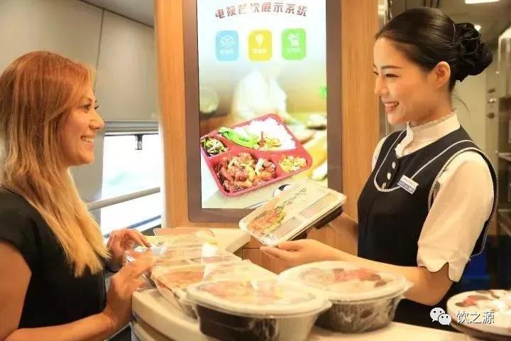 权威解读（千变万化猴机灵，家有客人来半天）猜一动物