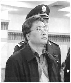 内幕披露（春虎夏蛇逐野兔，水火不容两相斗）打一生肖动物