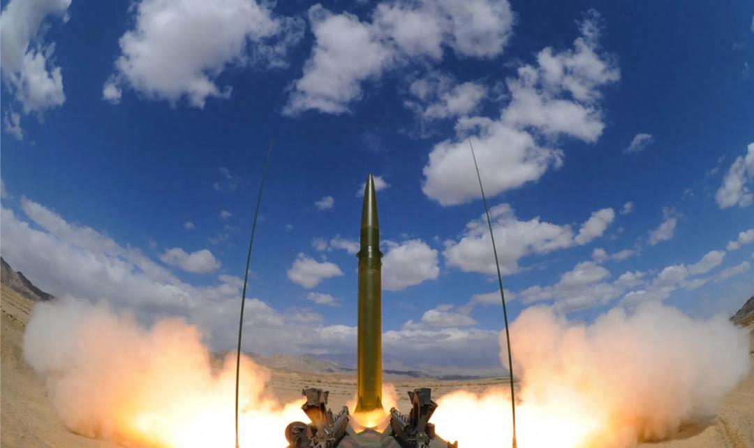 行家点评（一道东风二七四，一番情义两番意）猜一数字