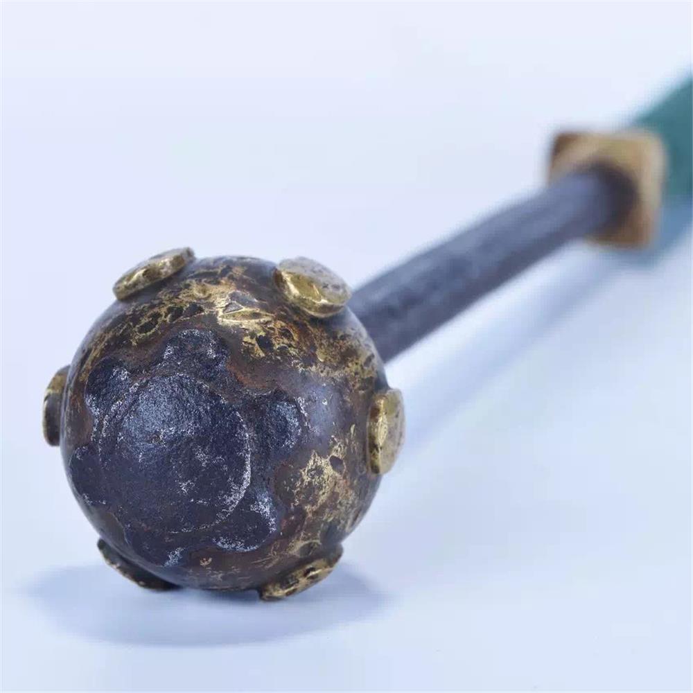 资深分析（平安是金爲真理，八棱梅花亮銀錘。打一最佳动物