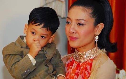 权威解读（安土重迁不忘本，披发左衽迎旧人）猜一生肖