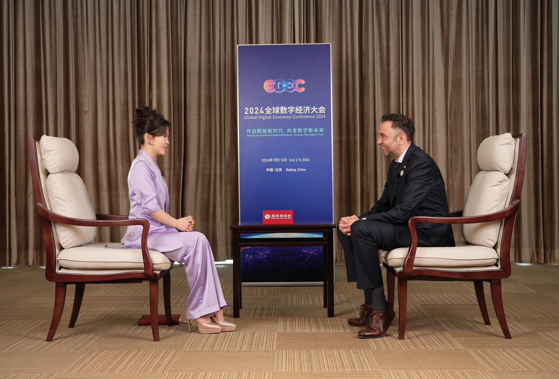 独家专访（勤劳人家忙地头，吉人天相八面财）是什么生肖