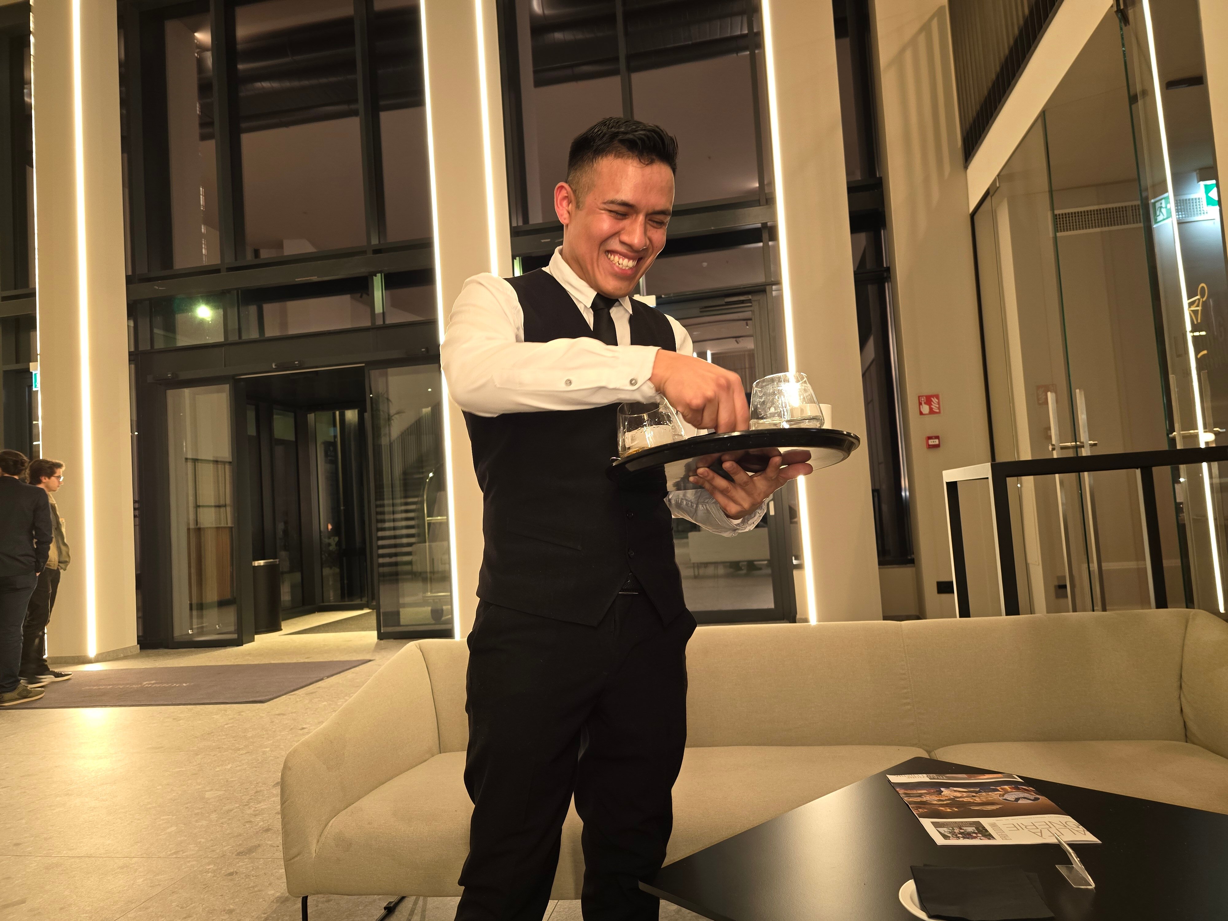 行家点评（卷土重来龙蛇看）指代表是什么生肖